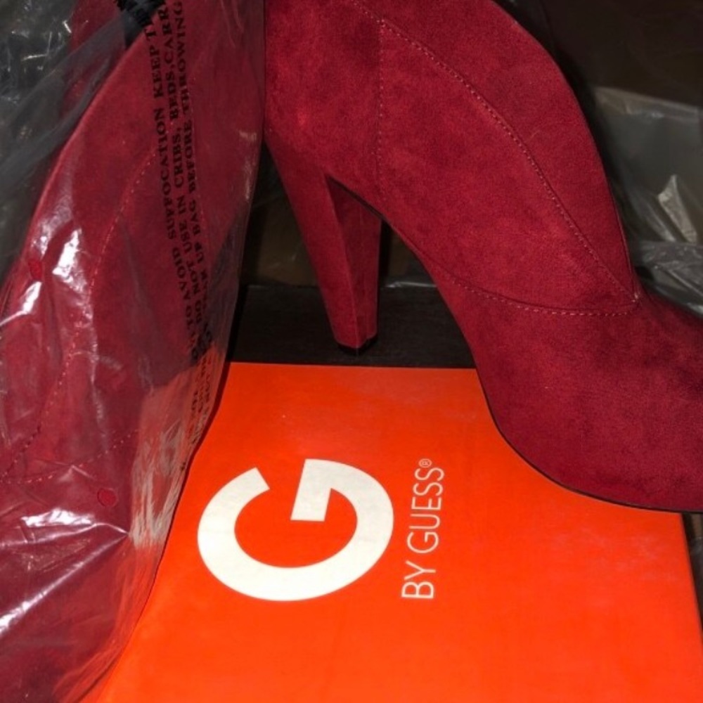 Guess booties - Picture 2 of 3